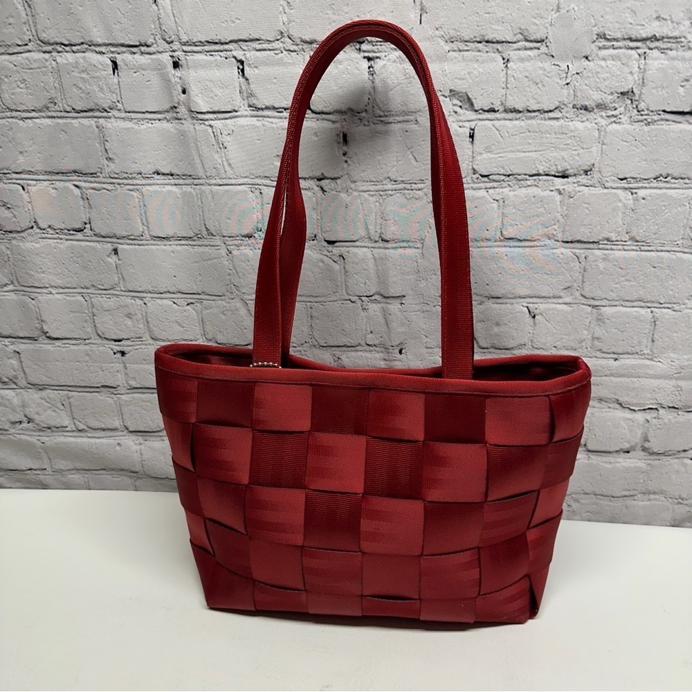 Harveys seatbelt Red Checkered Tote Bag
